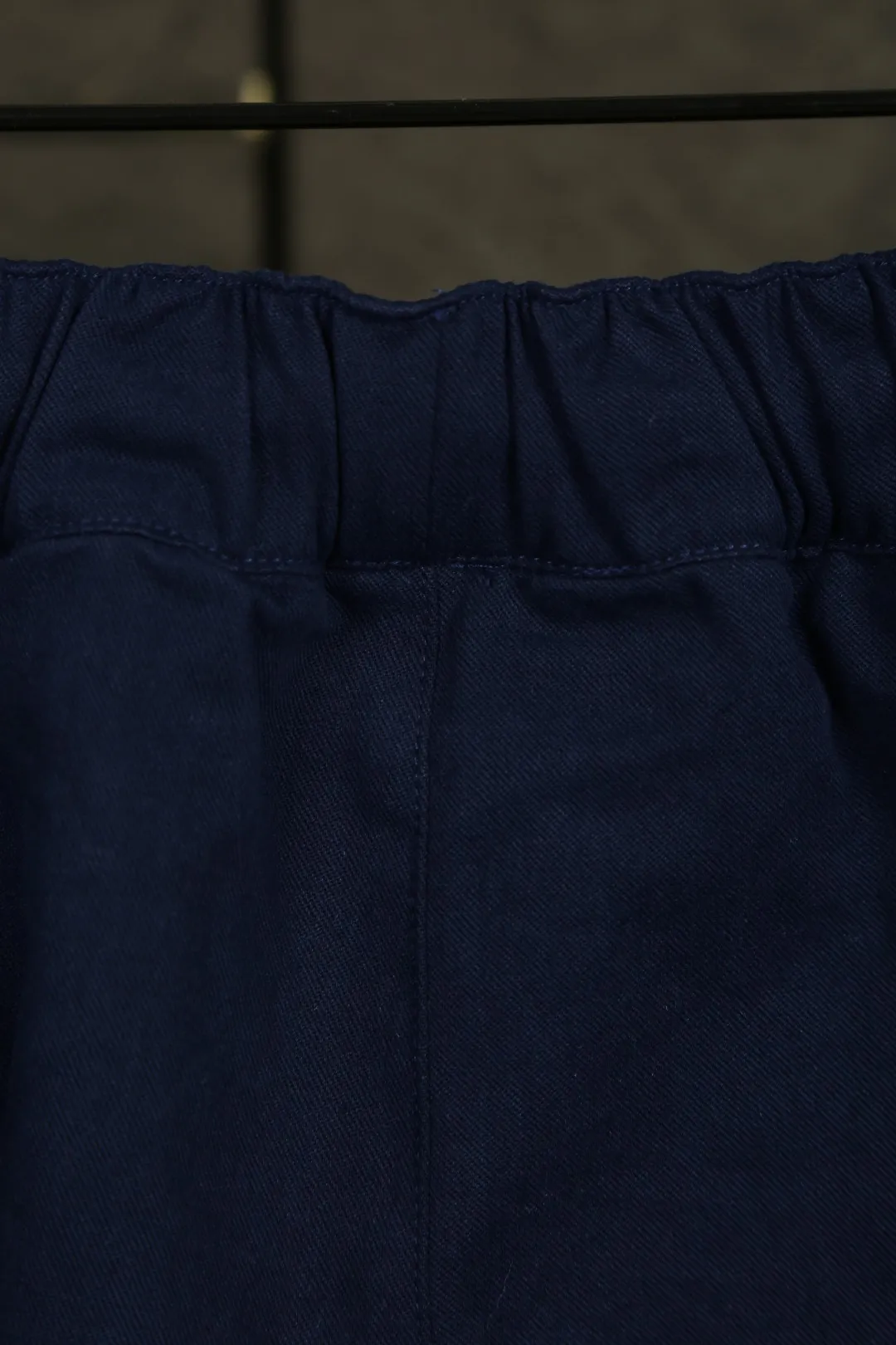 P146 Actual photo [Hot in summer] Style number: 25051# Color: Black/Navy/Khaki/Beige/Matte Pink Size: S to 100% restoration of workmanship, fake placket design with front waves, double stitched lines covering the independent waistband, 0.6 thread pressure for the whole garment ✅ - RL/women's classic drawstring cotton shorts, super long and wide-leg style, the upper body does not stick to the legs, breathable and cool, drawstring elastic waist, easy to wear and match, all shirts and short-sleeved suits are good-looking. If you like the lazy style, you must buy the refreshing commuting OOTD, practical and full, a must-have item for the summer wardrobe, clean and refreshing